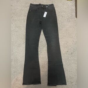 NWT Express Mid Rise Black Back Vent Skyscraper Jeans